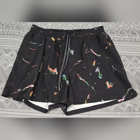 lululemon athletica Other - Lululemon Mens Pool Shorts Size Large